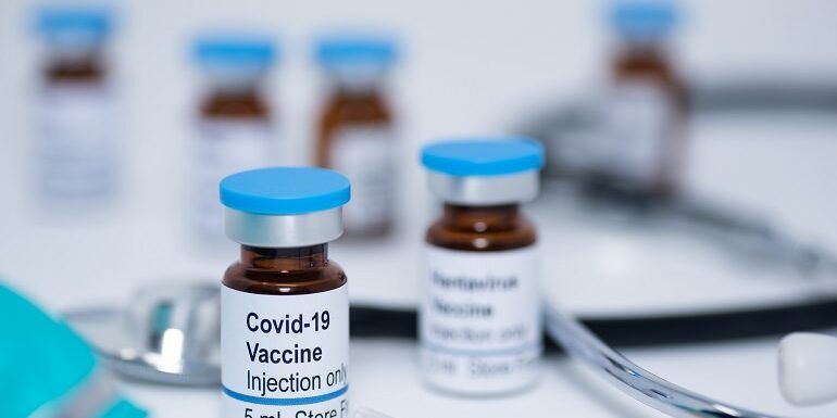 Vaccinato il 2% dei calabresi (e un ultraottantenne su 100)