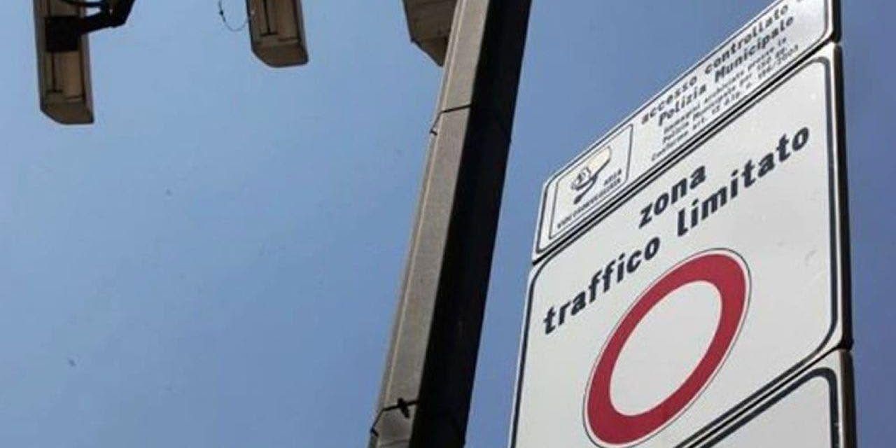 Ztl a Cosenza: dall’11 luglio in funzione i varchi elettronici per il controllo automatico degli accessi