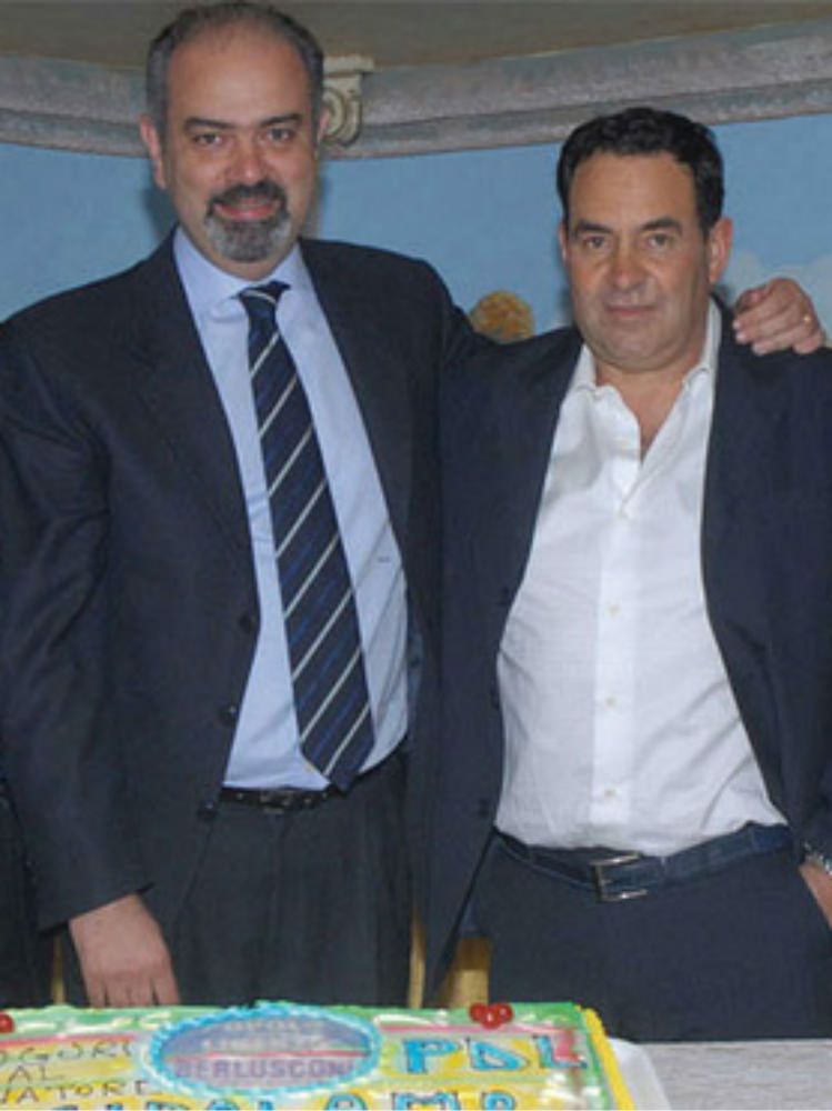 Quella cena con gli Arena a festeggiare il senatore