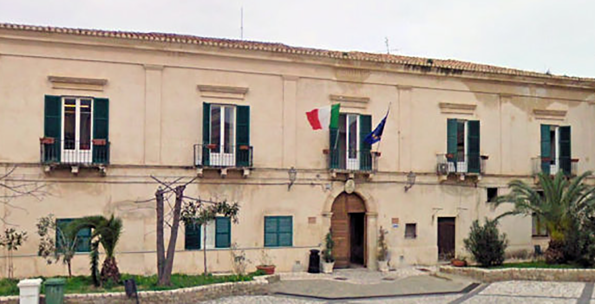 «Cariati in dissesto, gli ex amministratori si difendano davanti al giudice»