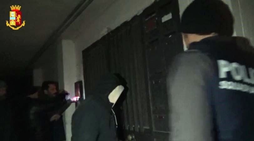 Blitz a Catania, 33 arresti. Gang importava droga dalla Calabria – VIDEO