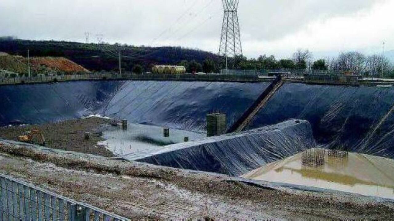 Rifiuti, stop al conferimento nella discarica di Melicuccà. «Non escluso inquinamento delle falde acquifere»