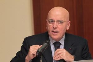 Sanità: proteste a Rossano, Oliverio diserta l'incontro