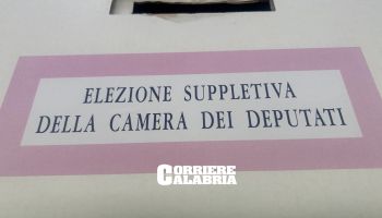 Reggio, seggi aperti fino alle 15: oggi lo spoglio delle suppletive