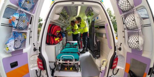 Bruni: «Oggi nel Lametino soltanto ambulanze senza medico. Sanità allo sfascio»