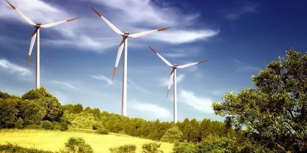 Crotone, nuove accuse nell’inchiesta sul parco eolico: 32 indagati