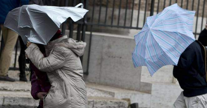 Torna il maltempo, danni nel Catanzarese