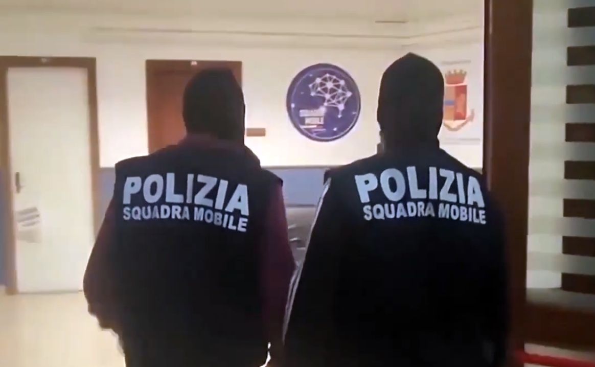 Gli affari tra Cosa nostra e la ‘ndrina Longo: la cocaina in Sicilia, la marijuana in Calabria