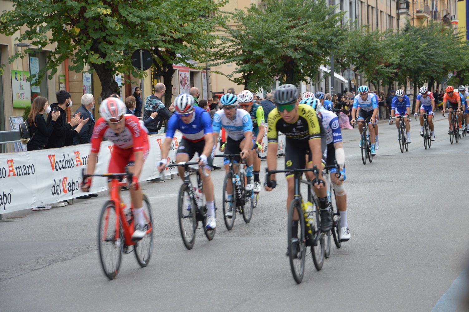 Catanzaro e Cosenza pronti ad accogliere il Giro d’Italia, martedì 12 maggio scuole chiuse