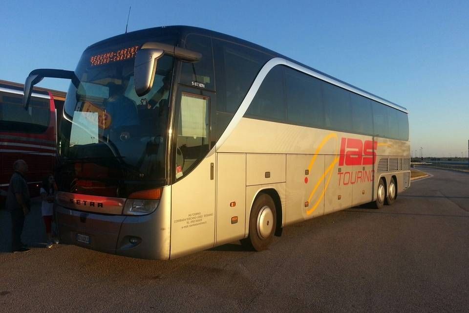 Lavoratori Ias Autolinee, i sindacati: «Accordo su contrattazione aziendale o sarà sciopero»