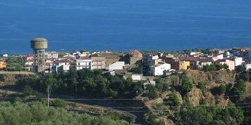 Ad Amendolara l’annullo filatelico e la cartolina dedicati ai piccoli Comuni