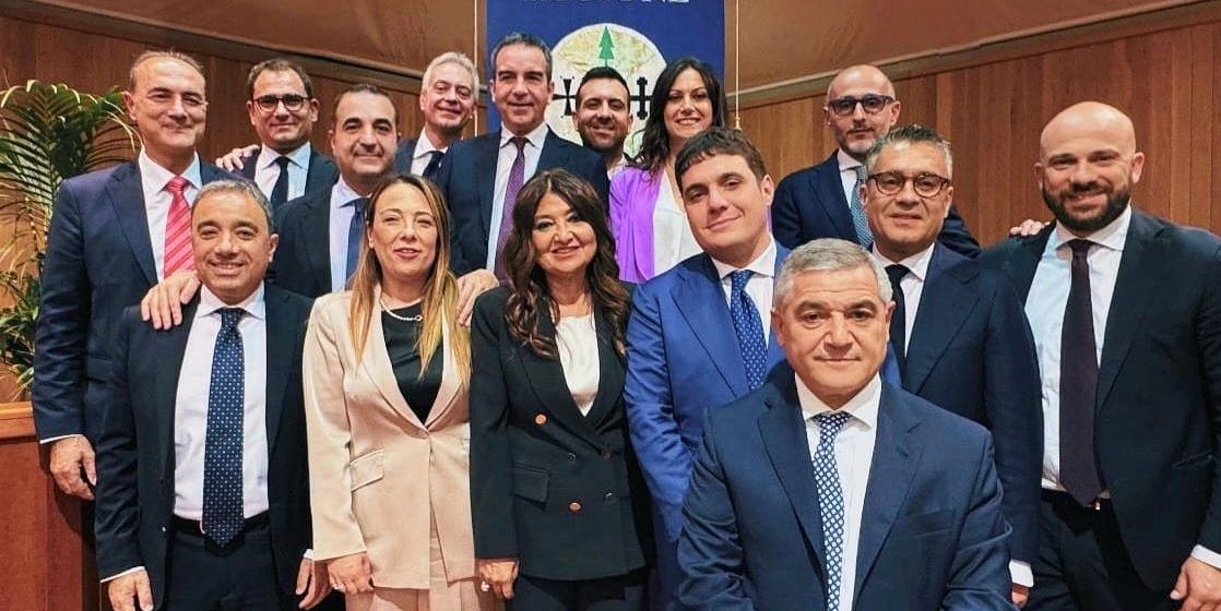 Consiglio regionale, nel solito “granitico” centrodestra prevale sempre il colore “azzurro”