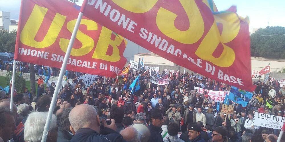 Studenti, disoccupati e precari preparano il sit-in davanti alla Cittadella regionale