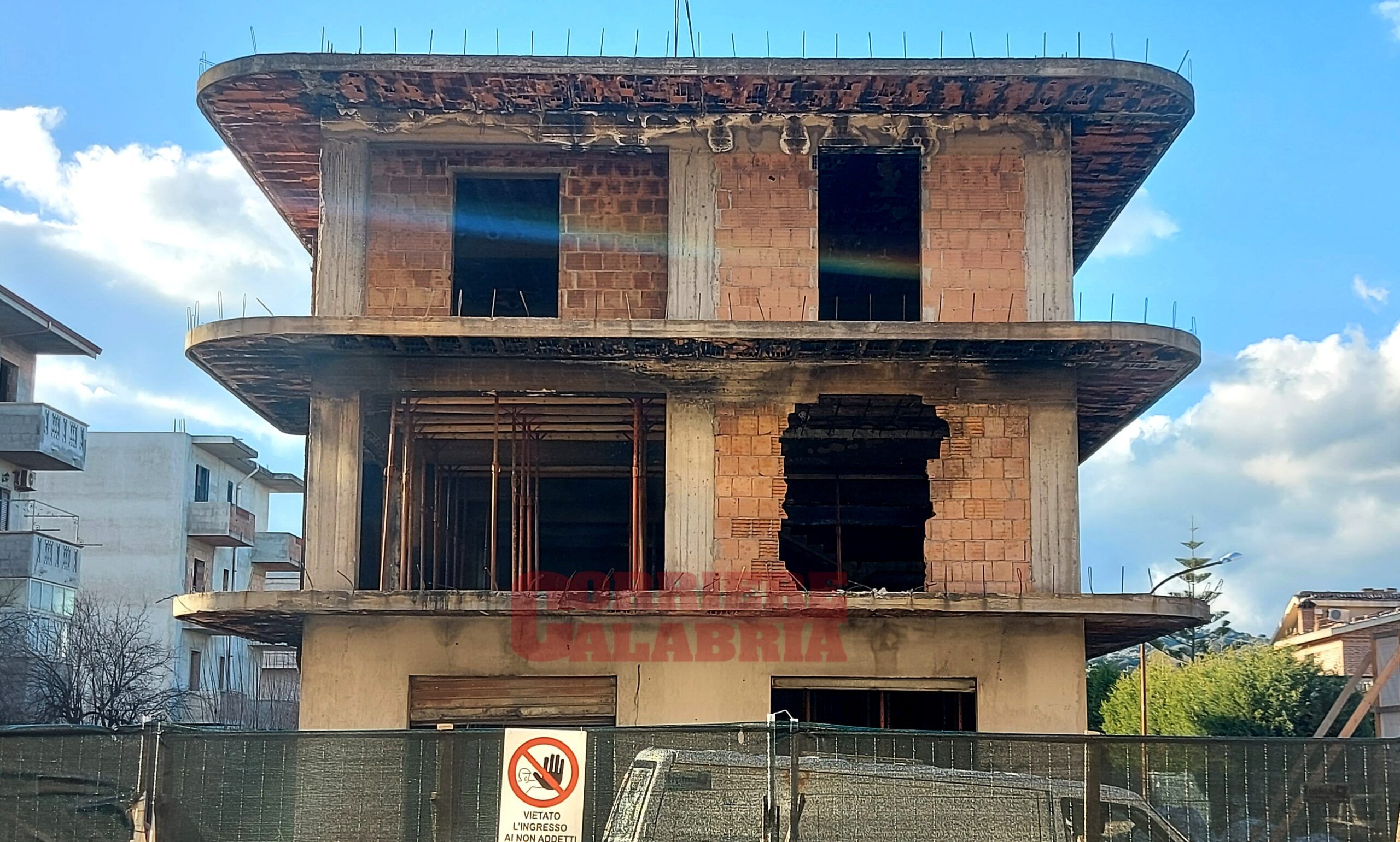 In un bene confiscato alla ‘ndrangheta laboratori per i giovani usciti dai circuiti penali. Il progetto a Bovalino – VIDEO