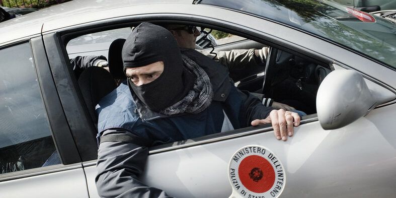 Sgominata organizzazione dedita al traffico di cocaina: 57 arresti in diverse regioni – NOMI E VIDEO