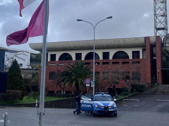 Crotone, la Polizia individua uno straniero irregolare e con precedenti penali