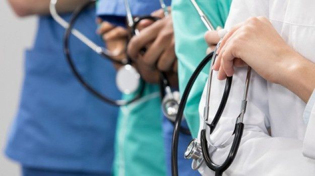 Legge della Regione Calabria per la valorizzazione di medici e sanitari, Anaao Assomed: «No all’impugnativa del Mef»