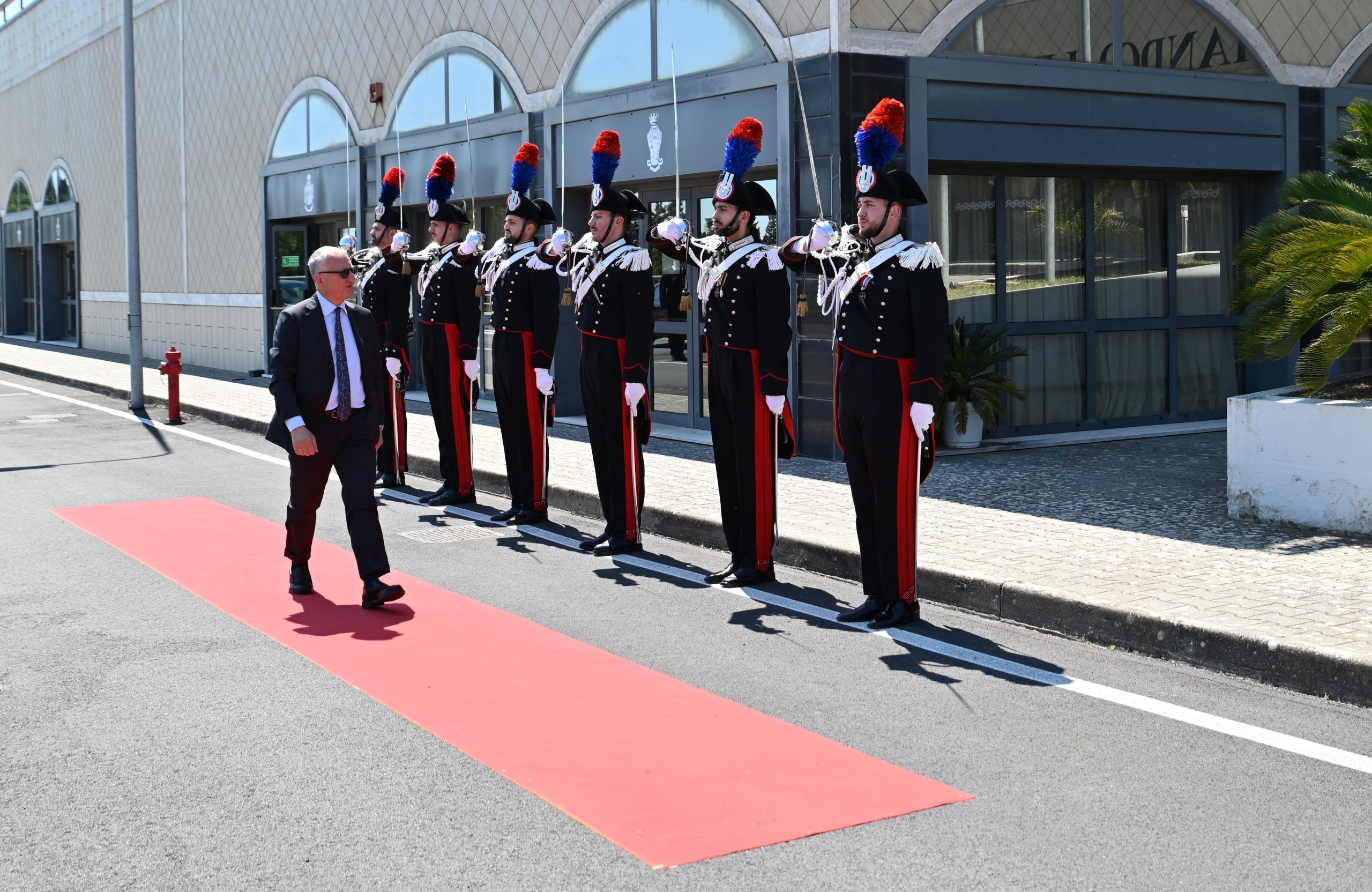 Catanzaro, visita di commiato del prefetto De Rosa alla Legione Carabinieri Calabria