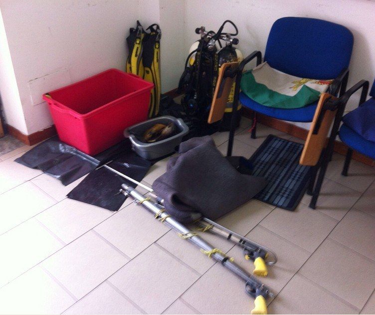 Pesca con attrezzatura illegale, sub multato a Scilla