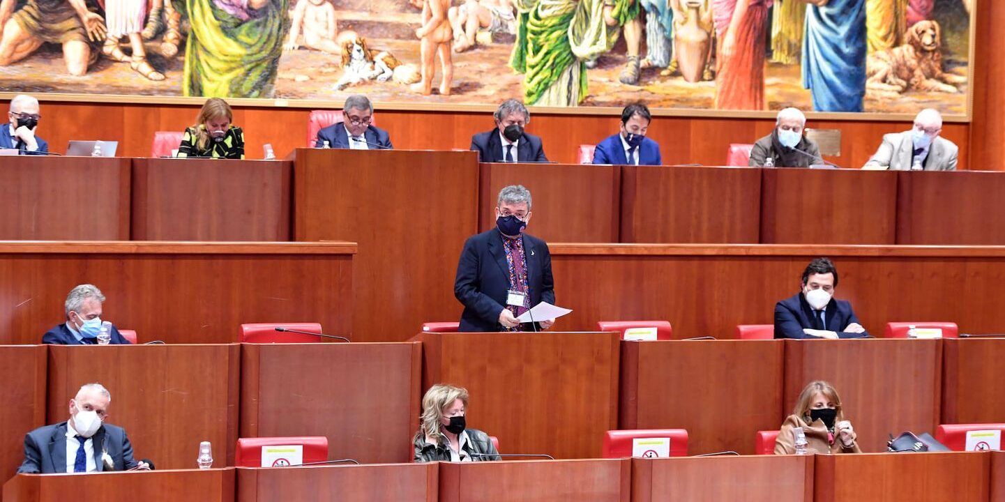 Spirlì: «Con le vaccinazioni raggiunta potenza di fuoco. Va azzerato debito sanità»