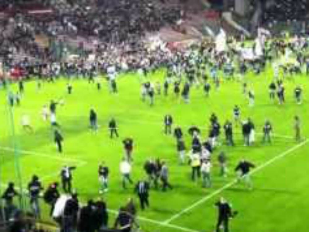 Arrestati cinque tifosi del Corigliano