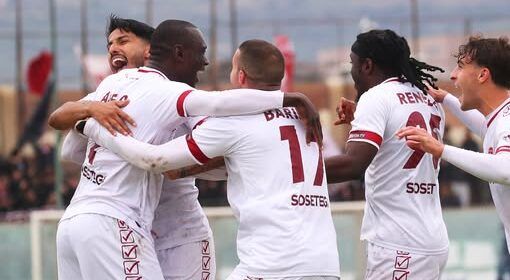 La Reggina non molla, batte il Paternò e resta a -3 dalla vetta. Sorride il Sambiase, male Vibonese e Locri