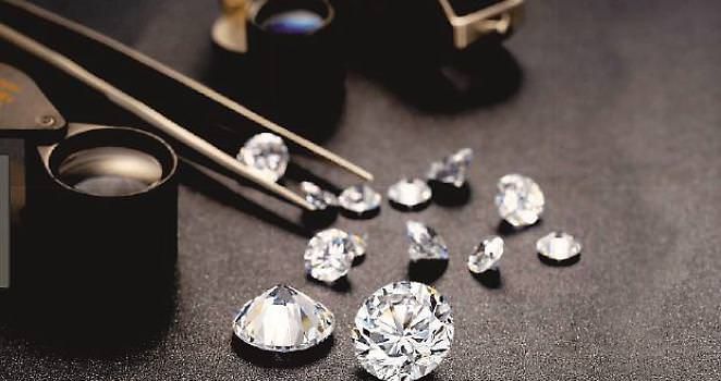 Anche a Crotone due vittime della presunta “truffa dei diamanti”