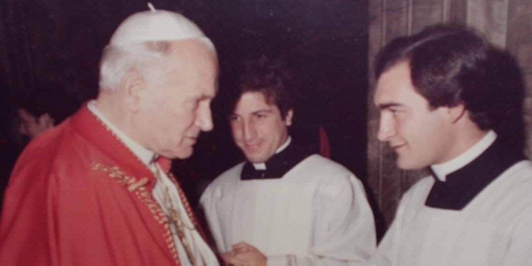 Anniversario dell’ordinazione di monsignor Parisi, gli auguri della Chiesa di Lamezia