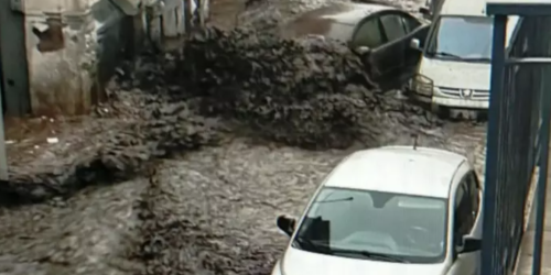 Frana nel Casertano, due dispersi. Nubifragio in Irpinia: strade come torrenti