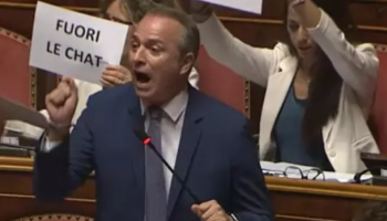 La Camera nega il sequestro delle chat di Delmastro. È polemica