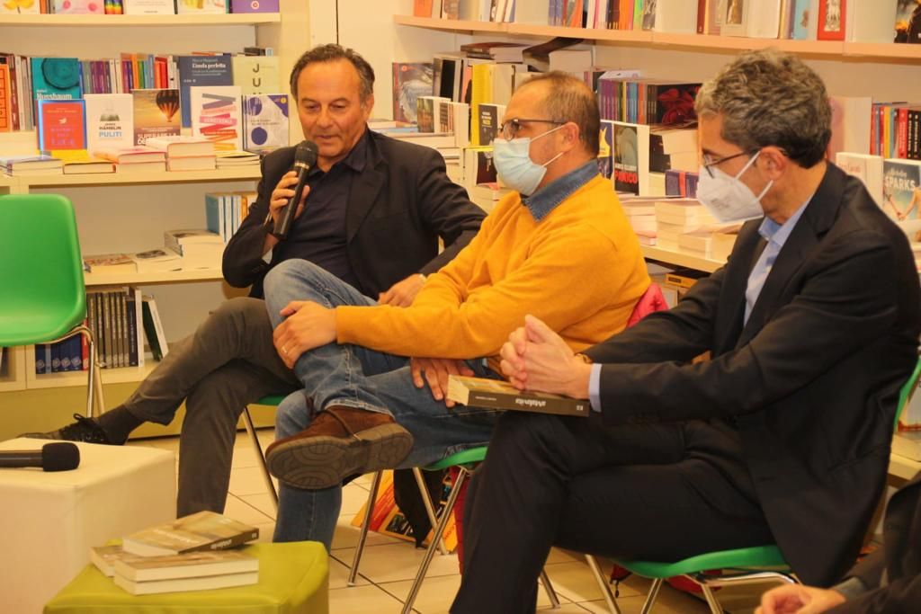 “aMalavita”, presentato a Lamezia l’ultimo lavoro letterario del giornalista e scrittore Antonio Cannone