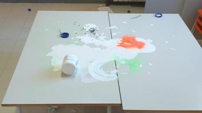 Atti vandalici in serie a Isola Capo Rizzuto, interessati due edifici scolastici