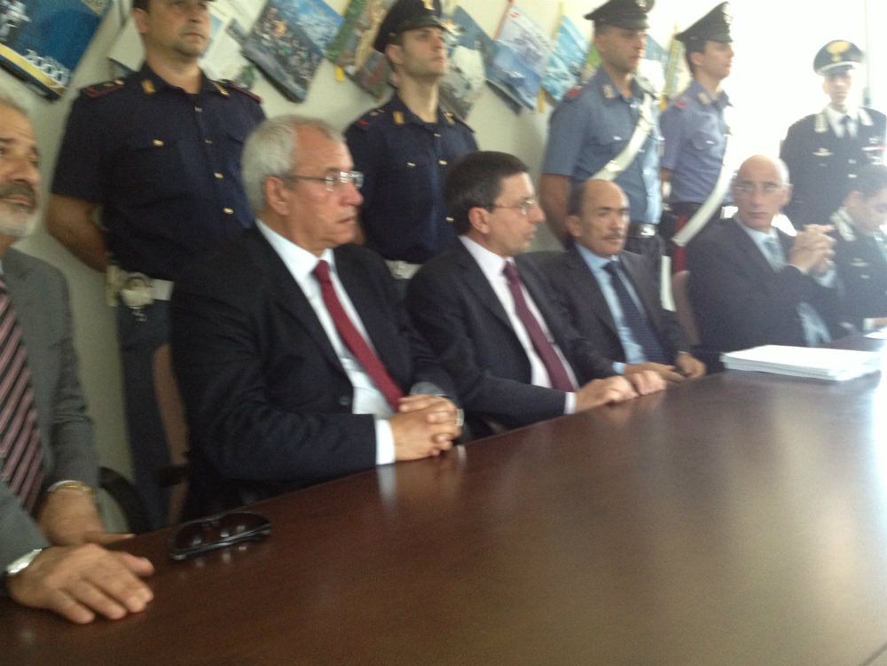 Una relazione extraconiugale nella guerra tra i clan della Piana