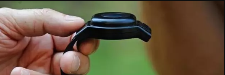 Violenza contro le donne, potenziata l’efficacia del braccialetto elettronico