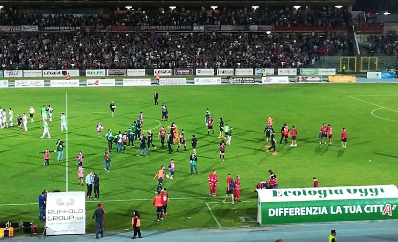 Cosenza da brividi: è finale per la Serie B – VIDEO