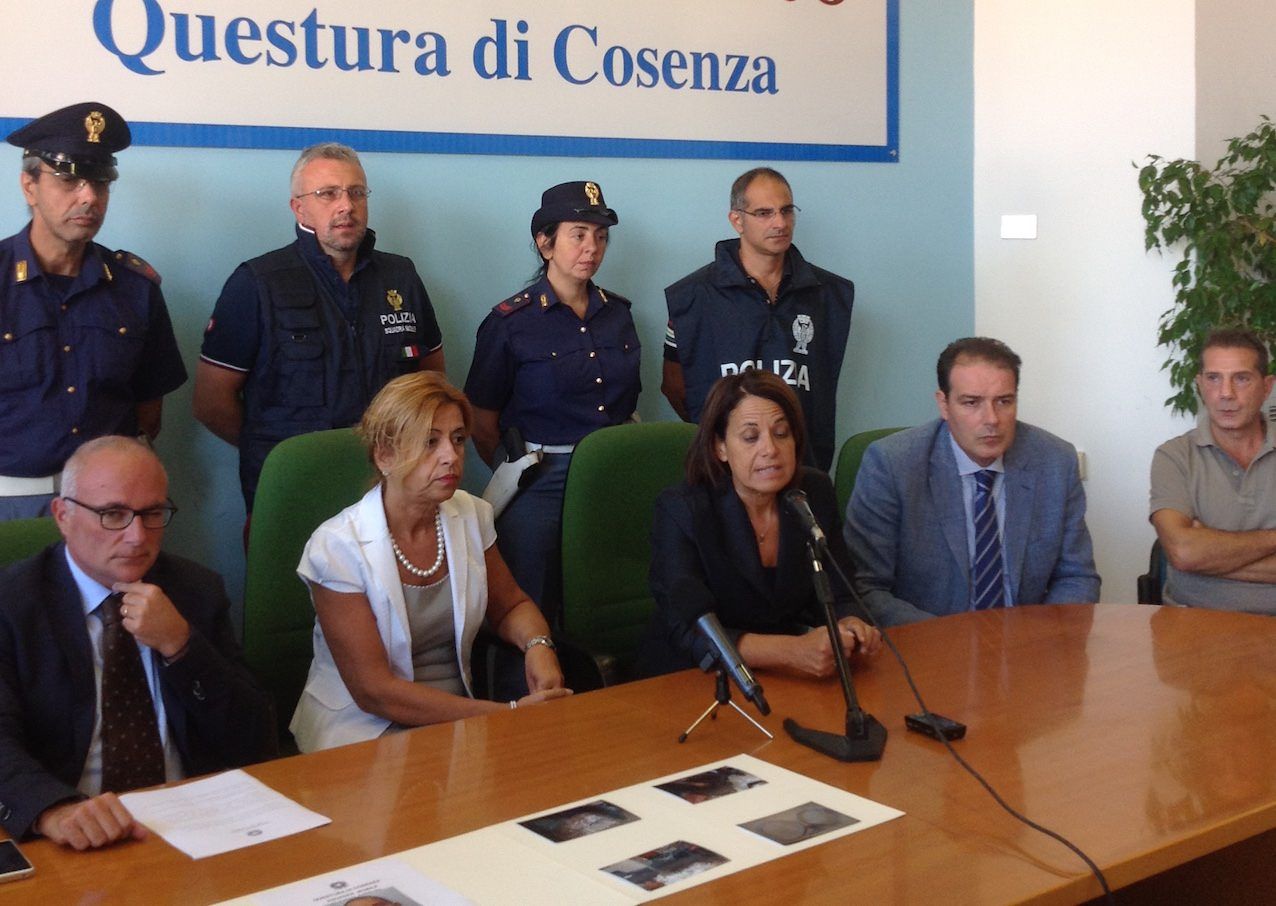 Cosenza sulle rotte internazionali della coca