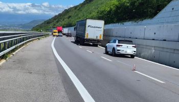 Tir in avaria tra Pizzo e Sant’Onofrio, disagi e traffico sull’autostrada