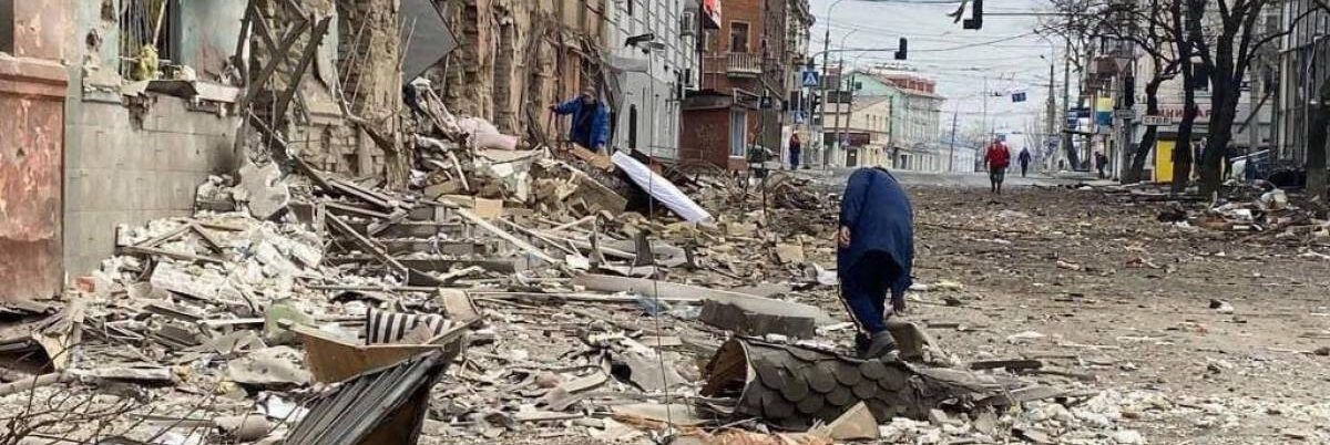 Il Cremlino: «Presto la fine dell’operazione speciale». Von der Leyen a Bucha