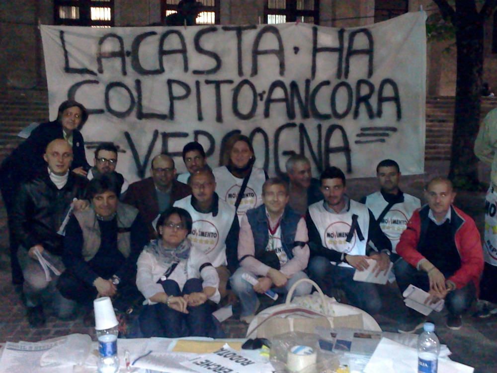 E a Rossano scendono in piazza i grillini