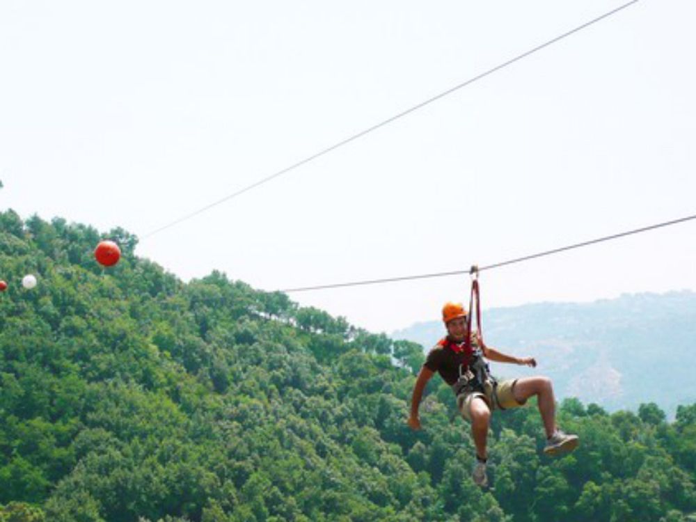 Per tutta l`estate si vola sul borgo di Sellia