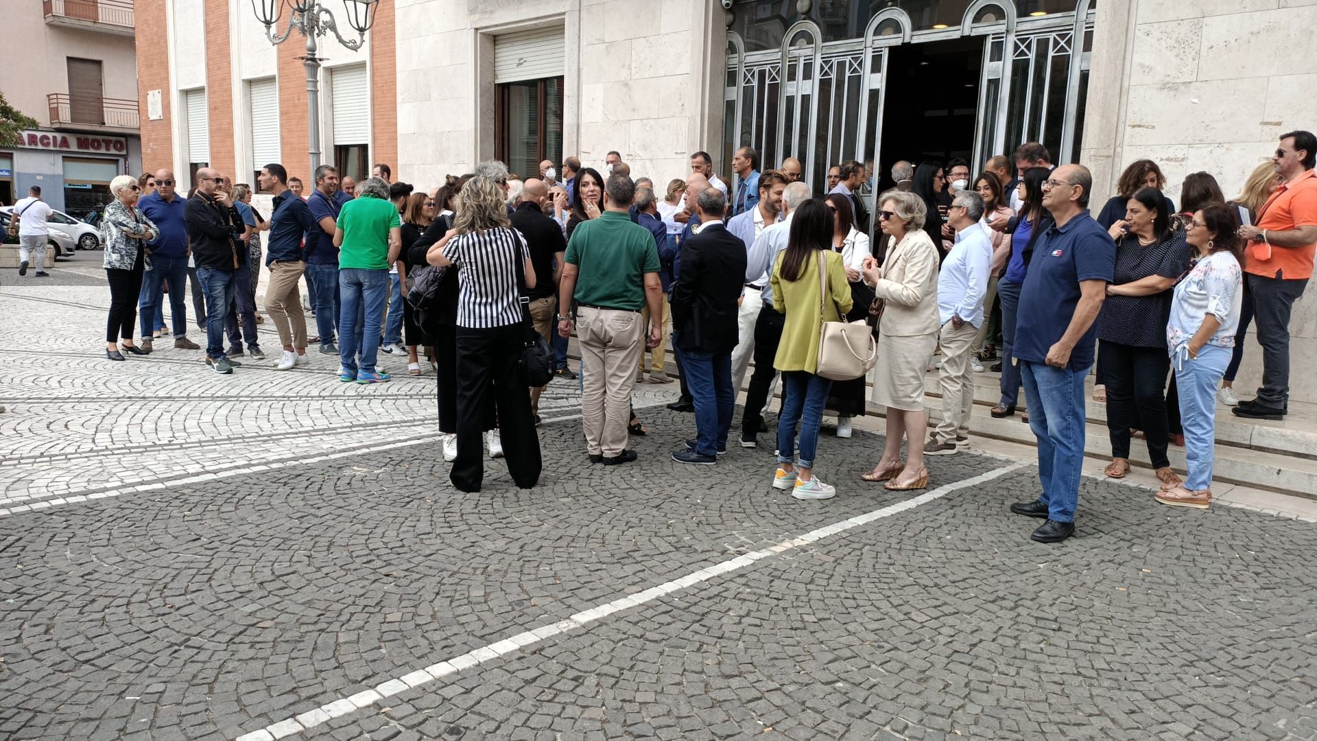 «Killeraggio oltre ogni limite contro di noi». Il grido del sindaco di Crotone dopo le violenze