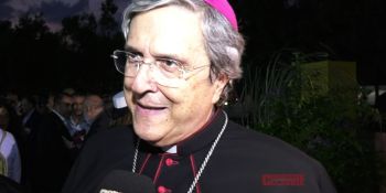 False email a nome di monsignor Francesco Savino: allarme truffa. La diocesi: «Non apritele»