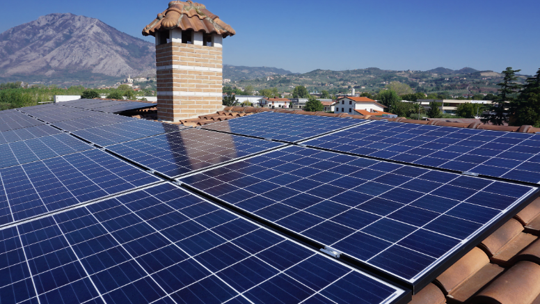 Energia "green", scoperta maxi truffa. Denunce e sequestri anche in Calabria