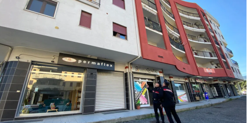 bimba di 4 anni cade dal balcone