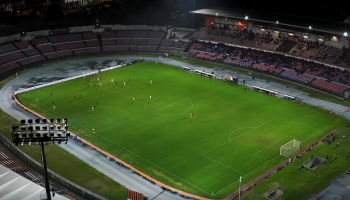 Il Cosenza calcio e la lunga stagione dell’inerzia: tra annunci reiterati e istituzioni paralizzate