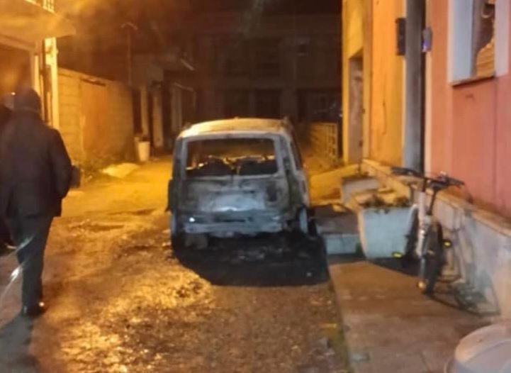 Intimidazione al parroco di Varapodio, oggi consiglio comunale aperto