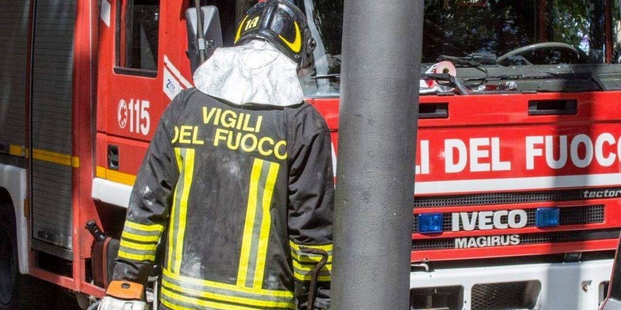 Nuova intimidazione politica a Condofuri, incendiata l’auto di un consigliere comunale
