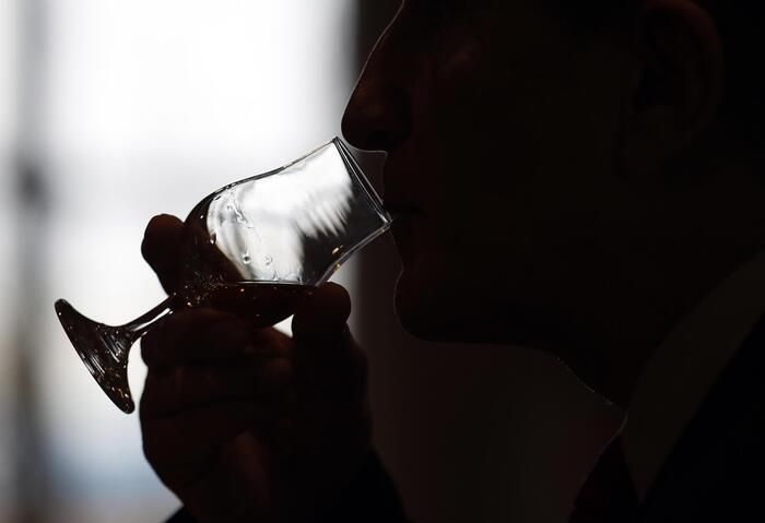 Iran, calciatori arrestati per festa e alcol a Capodanno