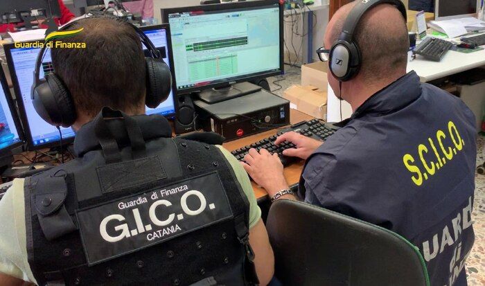 Riciclaggio, usura e traffico di droga, blitz in quattro regioni: 15 misure cautelari