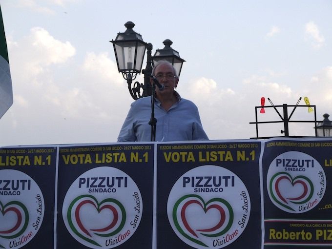 San Lucido, il sindaco si dimette